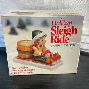 Holiday sleigh ride, candleholder vintage porcelain Christmas holder 1983